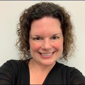 Meet your Posher, Julie